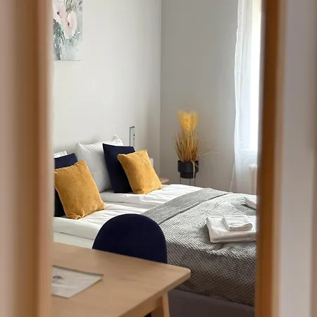 Апартаменти Kalnina Courtyard Рига